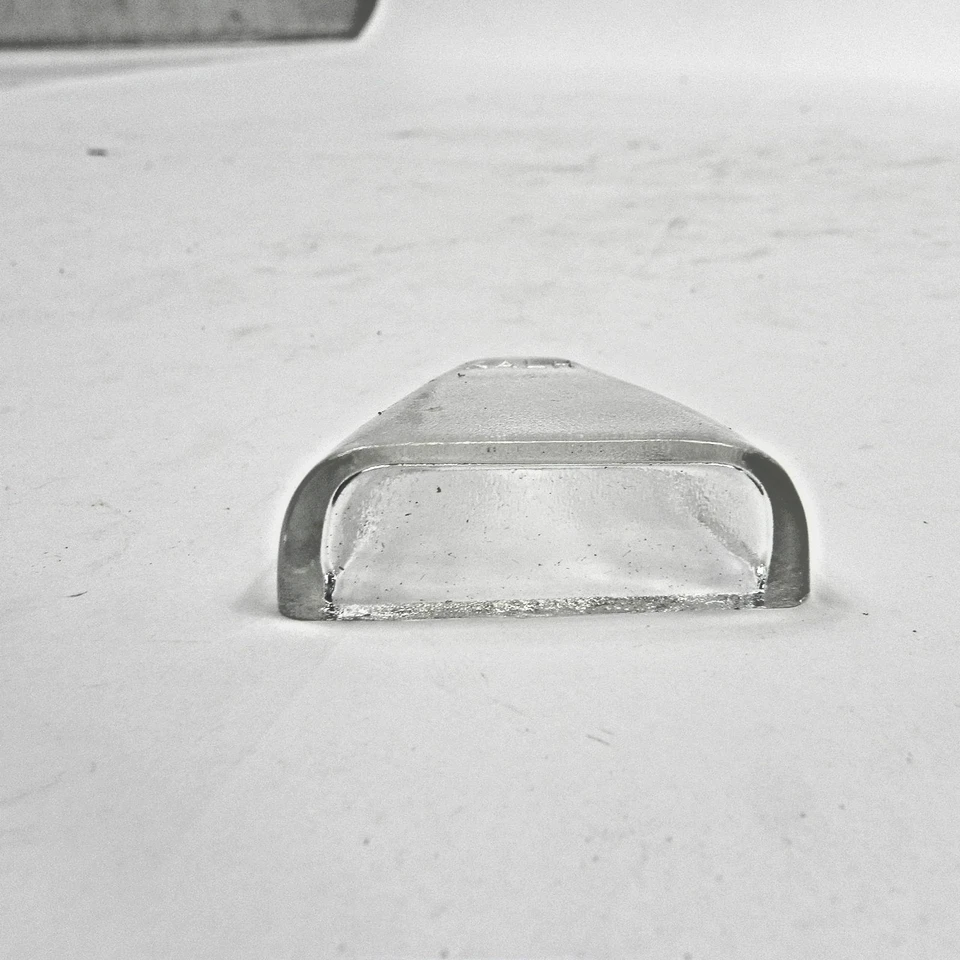 1951 KAISER NEW OLD STOCK LICENSE LIGHT LENS CLEAR GLASS NO DAMAGE RARE VINTAGE - Image 3 of 4