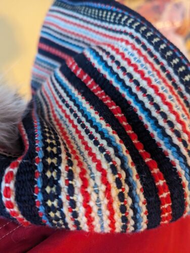 Giacca a vento vintage Best & Co Fith Ave Byrd tessuto rosso pioggia intrecciata cappuccio in pelliccia di coniglio - Foto 13 di 24