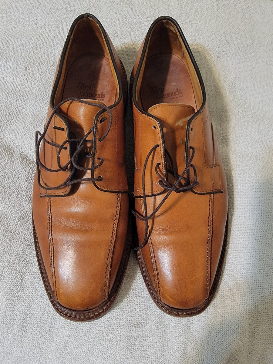 Allen Edmonds HILLCREST Lace-Up Blucher  leather Dress Shoes in Walnut-Size 13 Hillcrest - Allen Edmonds - ShoesRX.com main image 3