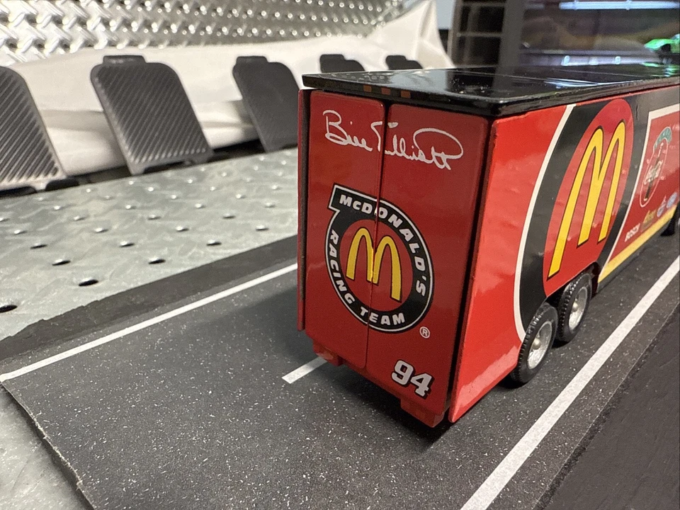 1995 Winrioss - Bill Elliot McDonalds Racing Team Tractor Trailer 1/64 Scale - Image 3 of 4