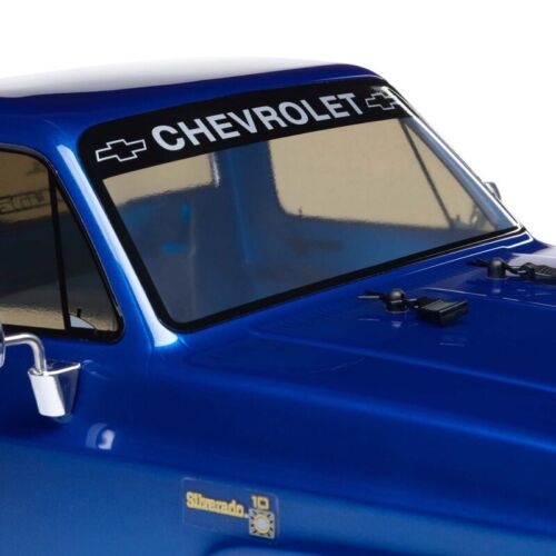 Axial AXI03030T1 1/10 SCX10 III Base Camp 1982 Chevy K10 4X4 RTR, Blue - Picture 11 of 12