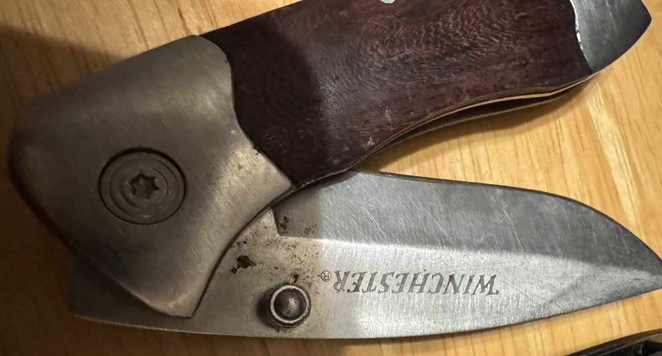 Winchester, SRT (CKRT) ClipOn Tactical, & Schrade ClipOn Knife (Lot