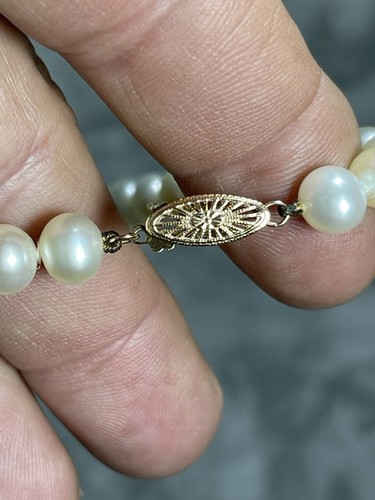White Pearl Necklace with 14K Yellow Gold Clasp 16” Inch !! 7.12 mm - Picture 4 of 7