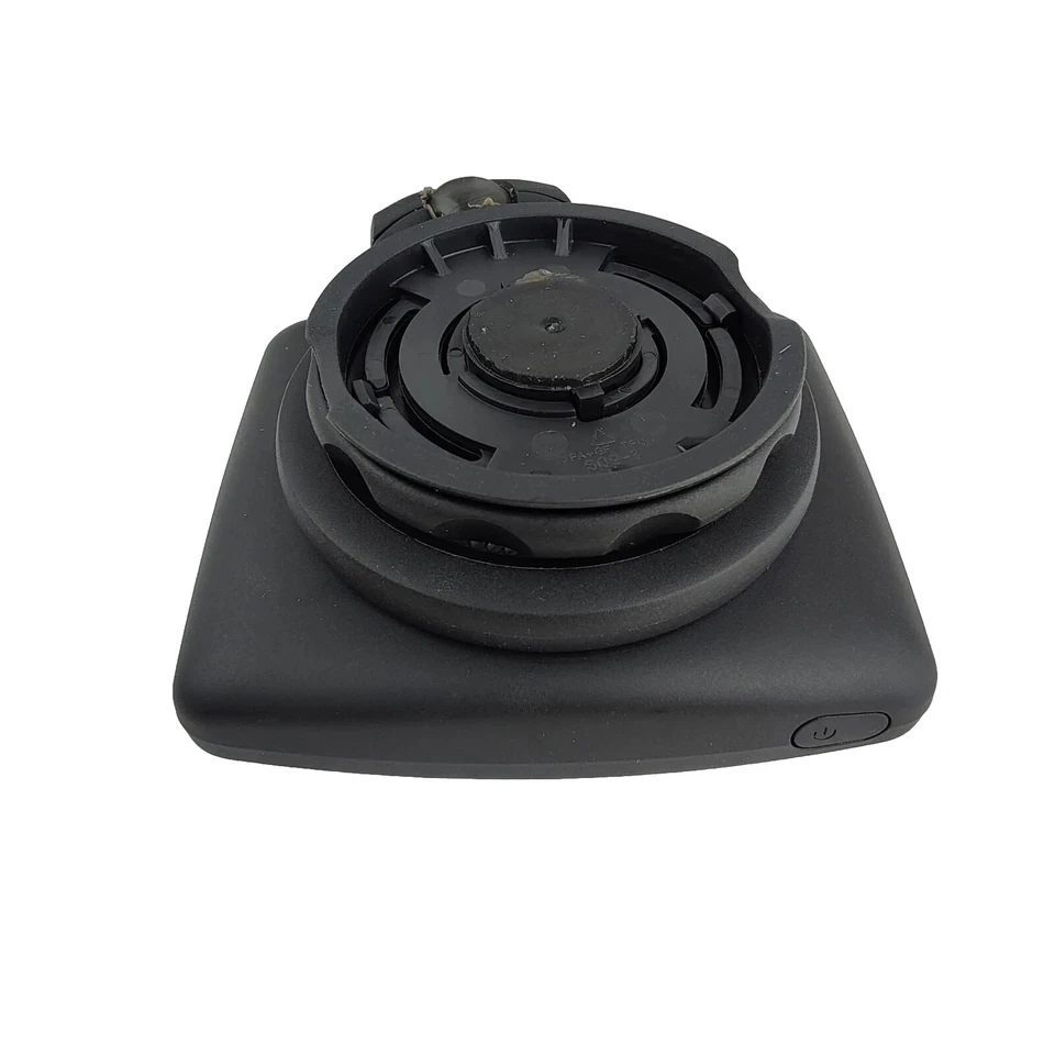 TOM TOM One N14644 GPS Bundle WIth USB Cord, Charger & MOUNT No Suction Cup - Image 4 of 4