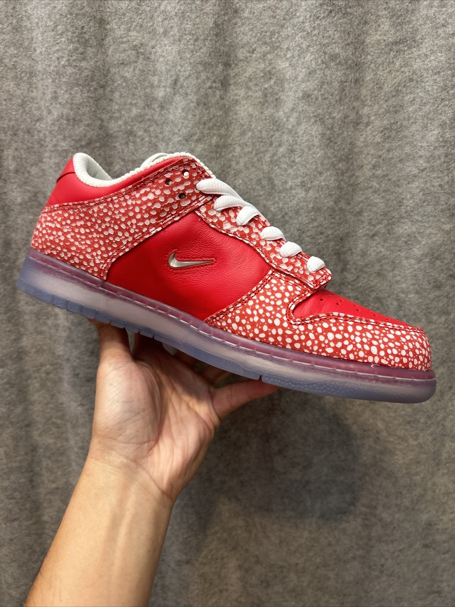 Size Stingwater x Nike Dunk SB Low Magic Mushroom for sale
