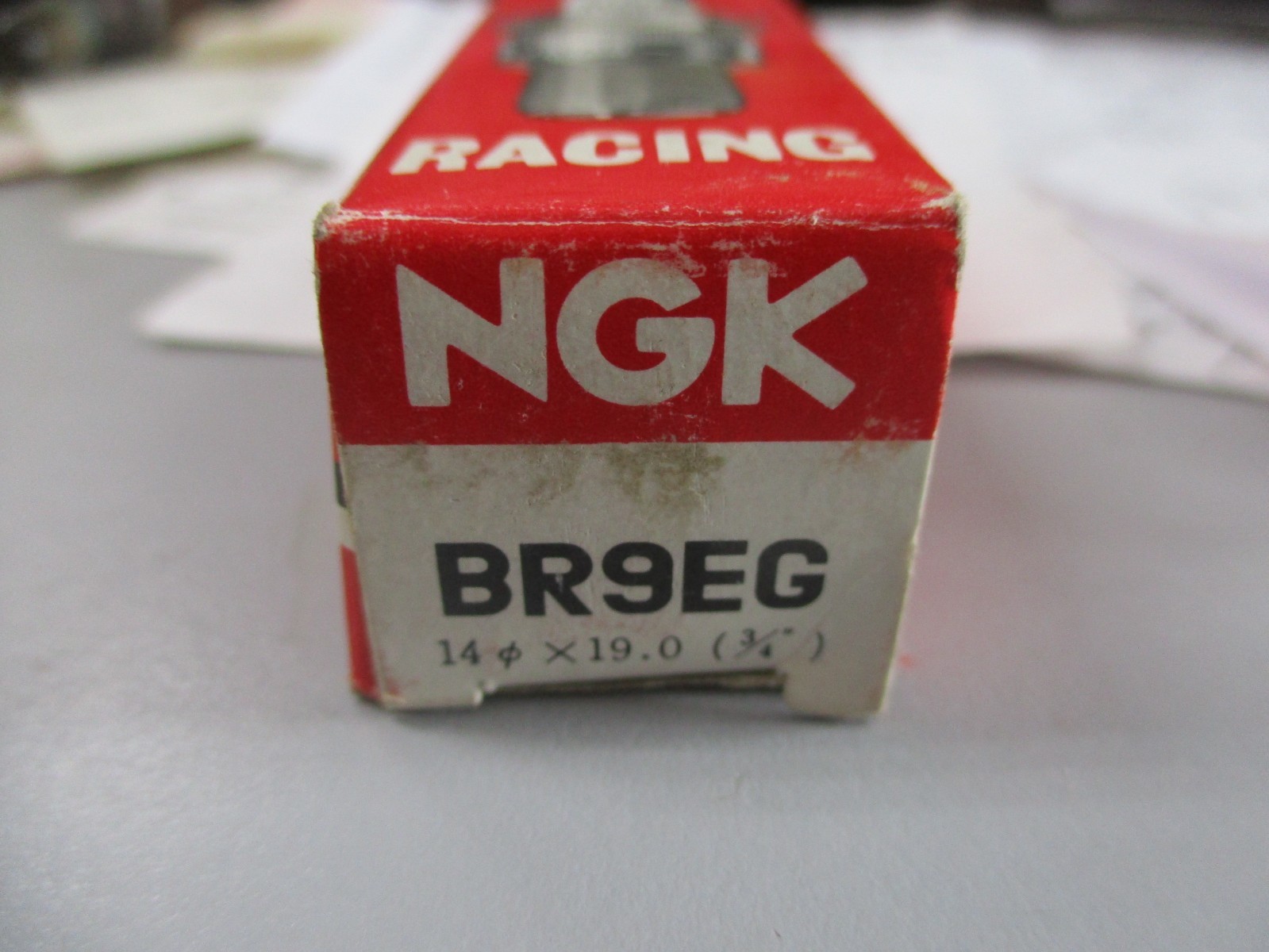 ONE-NEW- NGK- BR9EG- RACING-Spark Plug NOS-