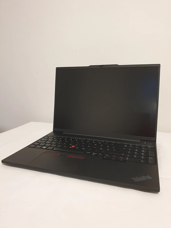 Lenovo ThinkPad E16 G1 · i7-1355U · 16GB · 512GB, foto 3 di 5