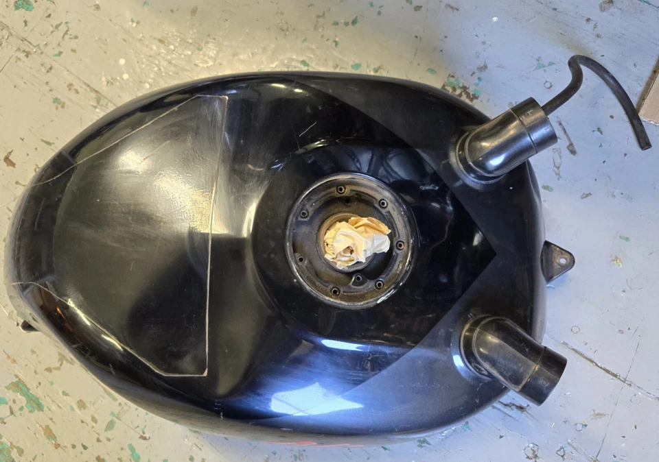 OEM KAWASAKI ZX-7 NINJA 1989 TANQUE DE COMBUSTIBLE ÉBANO/GRIS 51003-5061-T4 *ABOLLADO* Foto 2 de 4