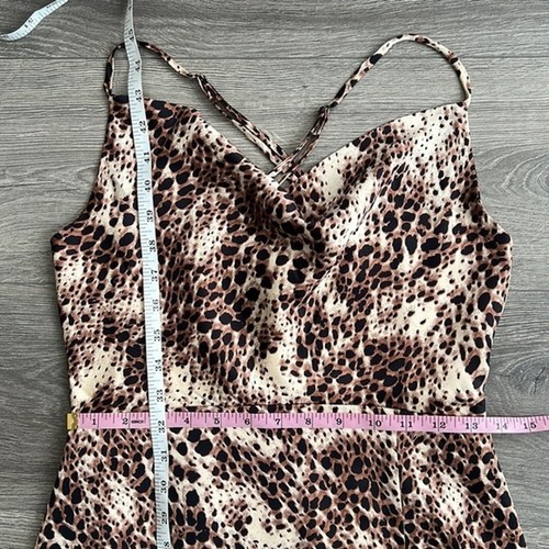 Abito midi Forever 21 raso slip taglia small spacco incrociato schiena stampa leopardata - Foto 8 di 9