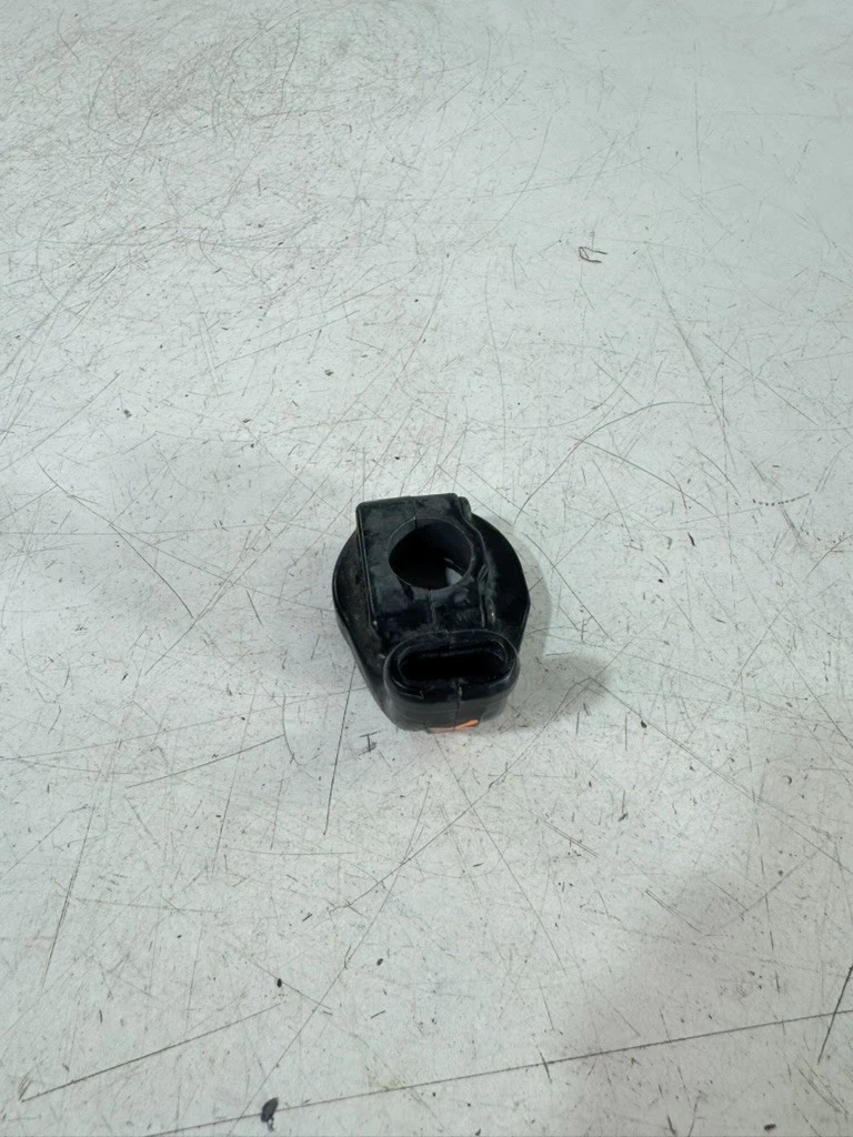 2007-2018 SUZUKI RM-Z250 OEM HANDLEBAR THROTTLE HOUSING CASING 57100-10H00