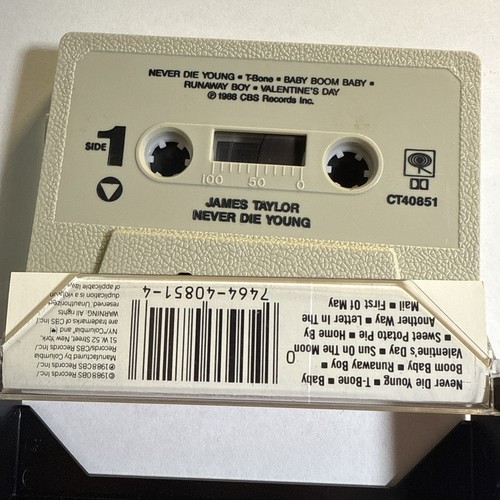 James Taylor- Never Die Young- Cassette Tape 1988 CBS Records - Picture 2 of 3