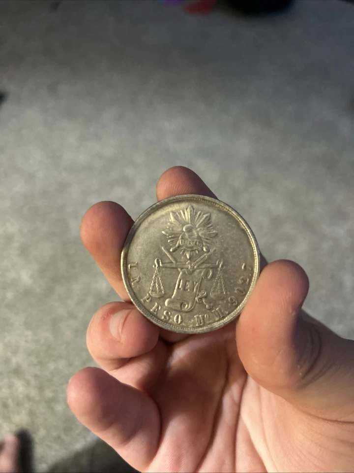 1872 Mexico Mexican Un Peso M0 Silver Coin - Image 2 of 4