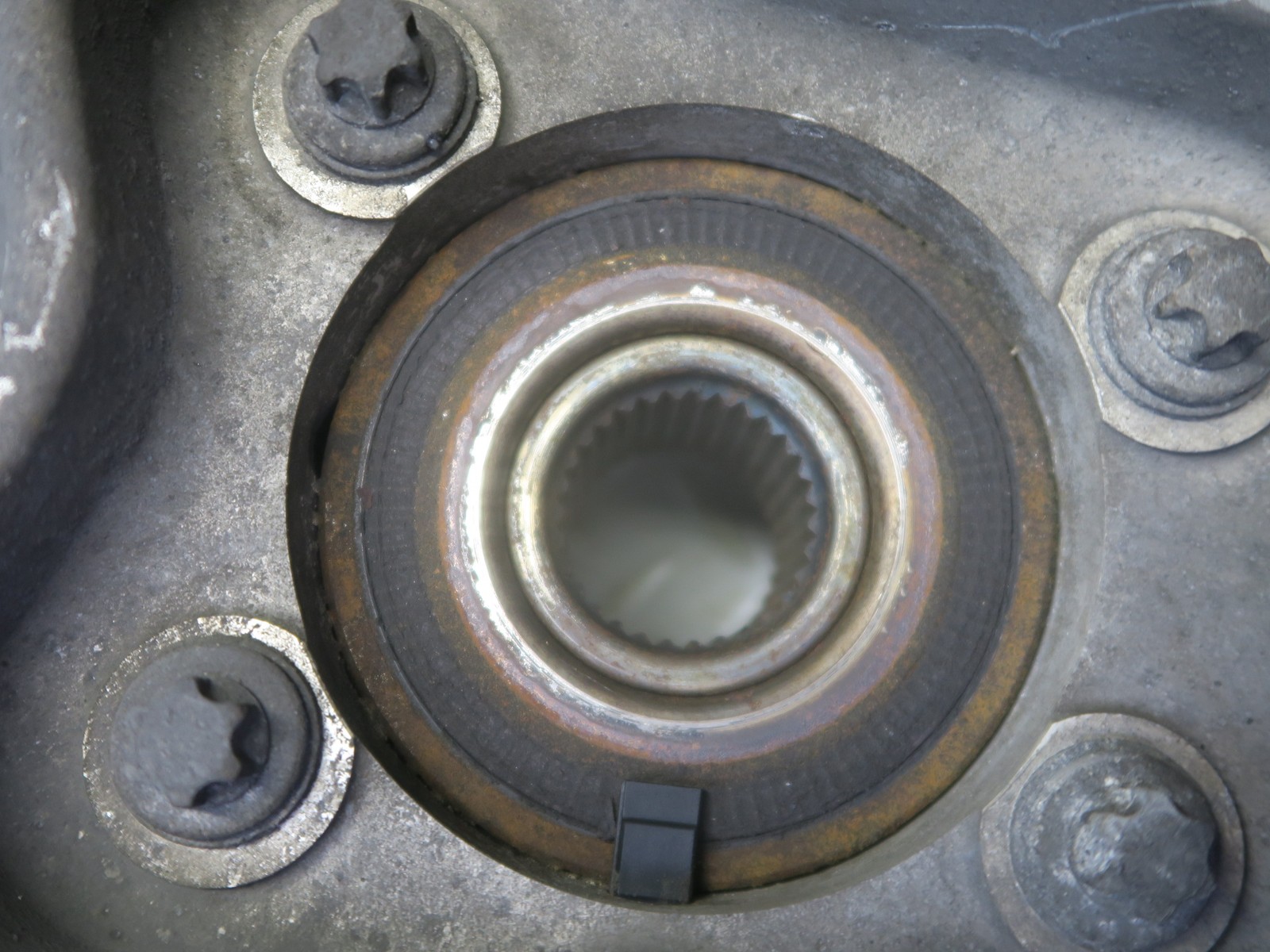 Maserati Ghibli 2014-2017 FRONT+RIGHT Hub bearing assembly