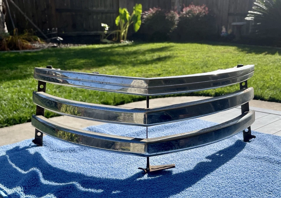 Vintage Original Chevrolet Truck 1941-1946 Chrome Upper Grill - Image 2 of 4