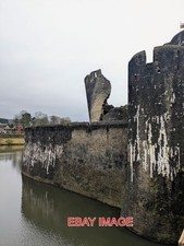 PHOTO  CAERPHILLY CASTLE (4) CONSTRUCTED BETWEEN 1268 AND 1271 BY GILBERT DE CLA