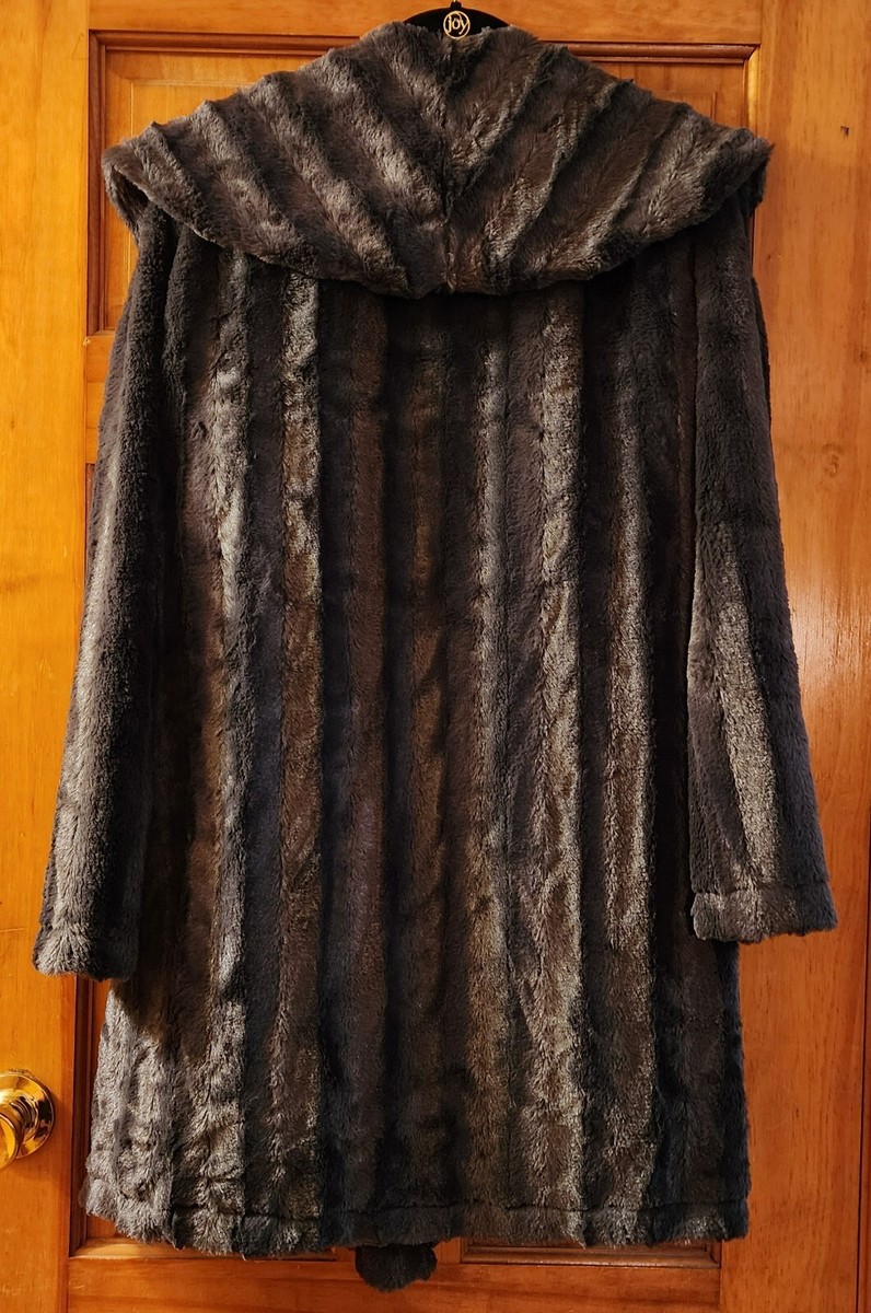 NWOT Slinky Brand Womens Large Gray Faux Fur Coat, Lined, w/ Pockets