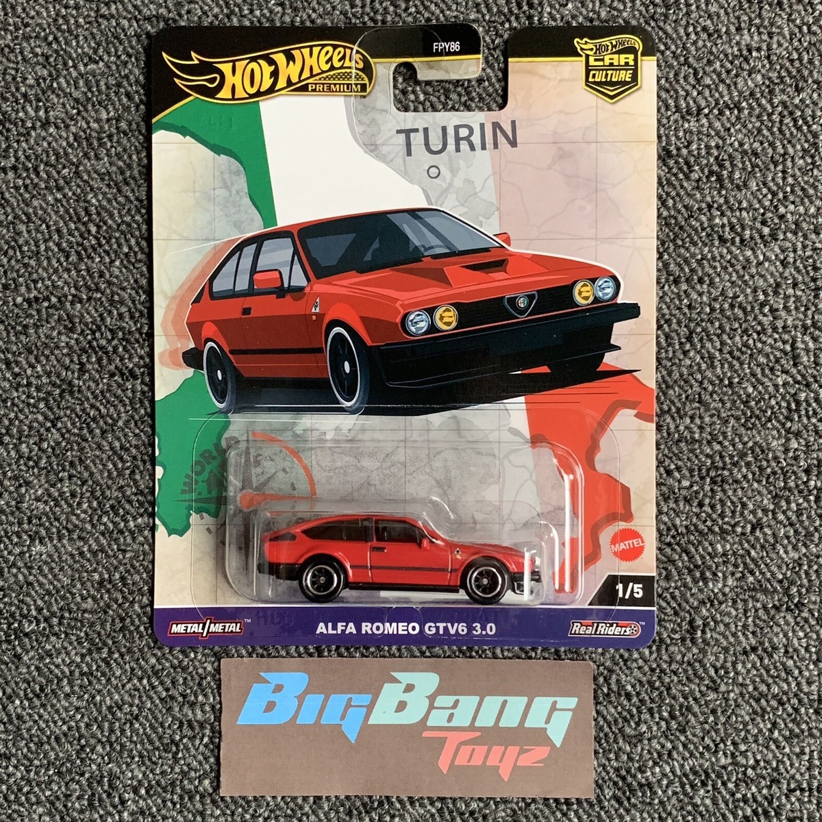 新品10個ホットウィール  ワールドツアー アルファロメオ GTV6 3.0 Hot Wheels Premium Alfa Romeo GTV6 3.0 (In-Stock) Car