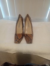 Via Spiga Women's Snakeskin Squared Toed Pumps Size 7M Pre Owned
