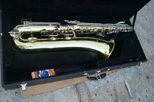 SELMER USA VINTAGE BARITONE SAX WITH HARD CASE MODEL 156A???