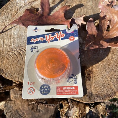 2011 Light-Up Yo-Yo Lights Up As Spins By Hipp-oh Toys