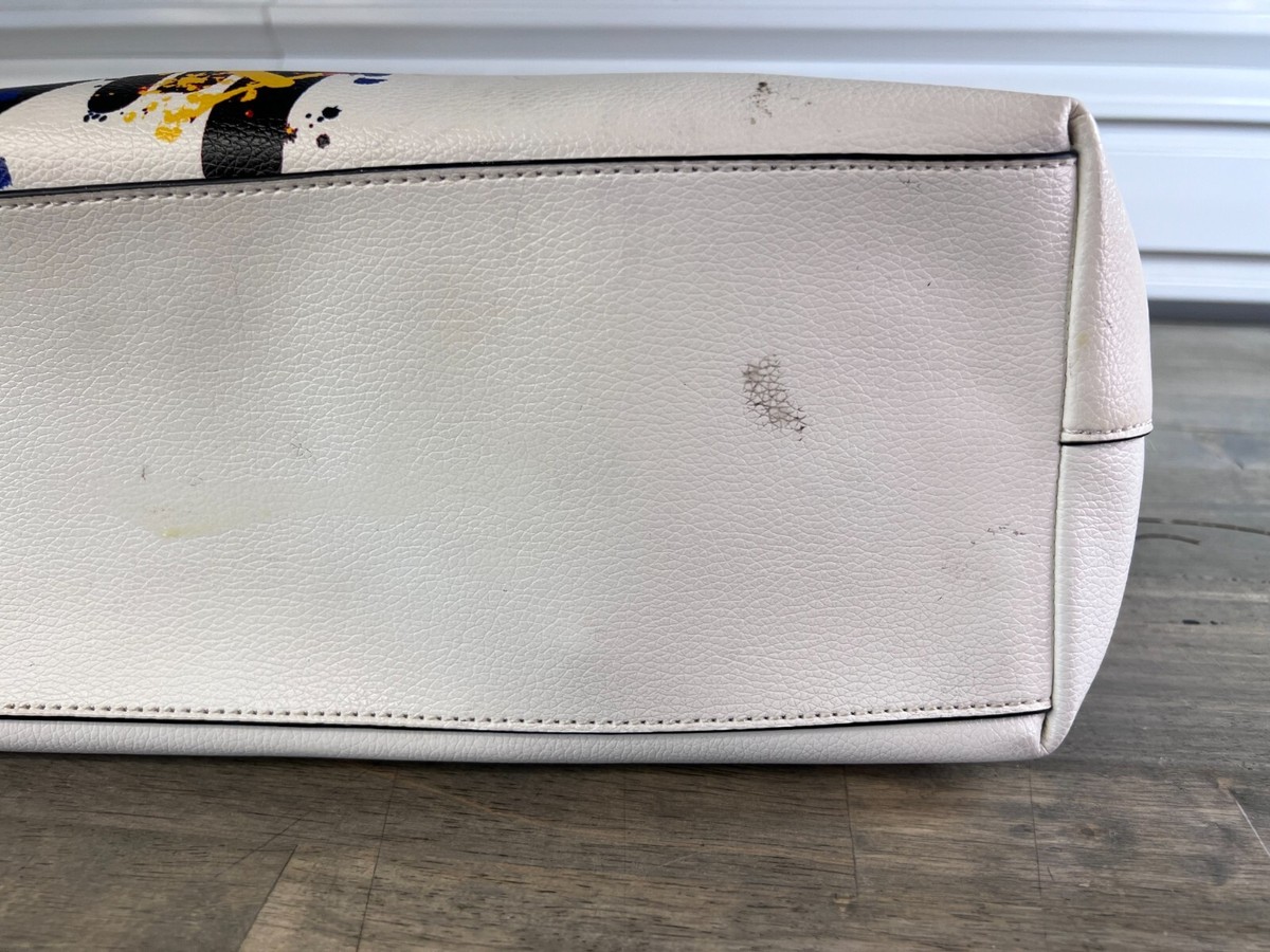 DKNY ホワイト トートバッグ DKNY NY Graffiti White Bryant Park PU Leather Tote Bag, 16