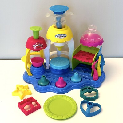 Play-Doh Sweet Shoppe Frosting Fun Bakery Complete Play set