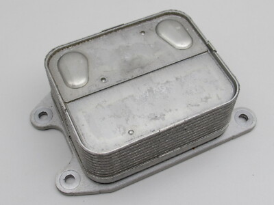 Ölkühler 1,2 TSI 1,4 TSI 04E117021H VW Golf 7 Seat Leon III Audi A3 8V original