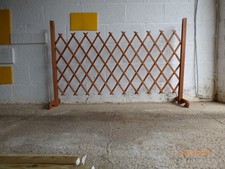 Freestanding Expanding Pet Fence Outdoor Indoor 150cm x 90cm