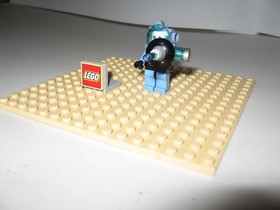 LEGO MINIFIGURE RETIRED MR. FREEZE FROM SET 76000 FROM 2013 NEW
