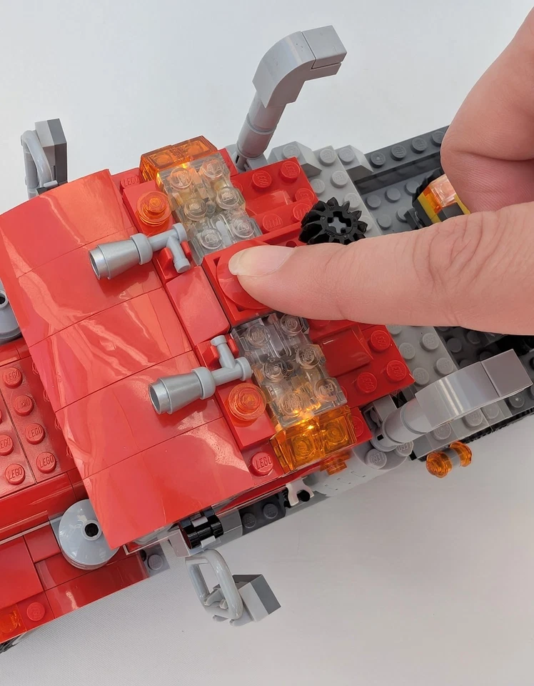 LEGO Creator 7347 Highway Pickup, photo 3 of 5