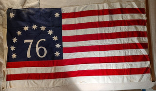 VINTAGE 1976 Riproduzione della storica bandiera di Bennington 32” x 58”