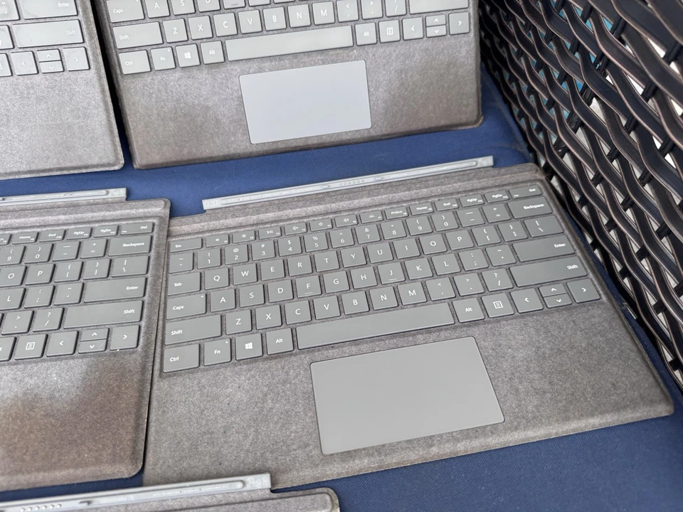 Funda Microsoft Surface Pro, teclado modelo 1725 12,3”-para modelos 3,4,5,6,7-gris Foto 4 de 4