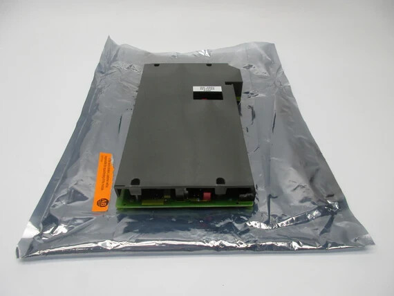 NEW IN OEM PACKAGING ALLEN BRADLEY OUTPUT MODULE CAT. NO. 1771-0AD/ SER B