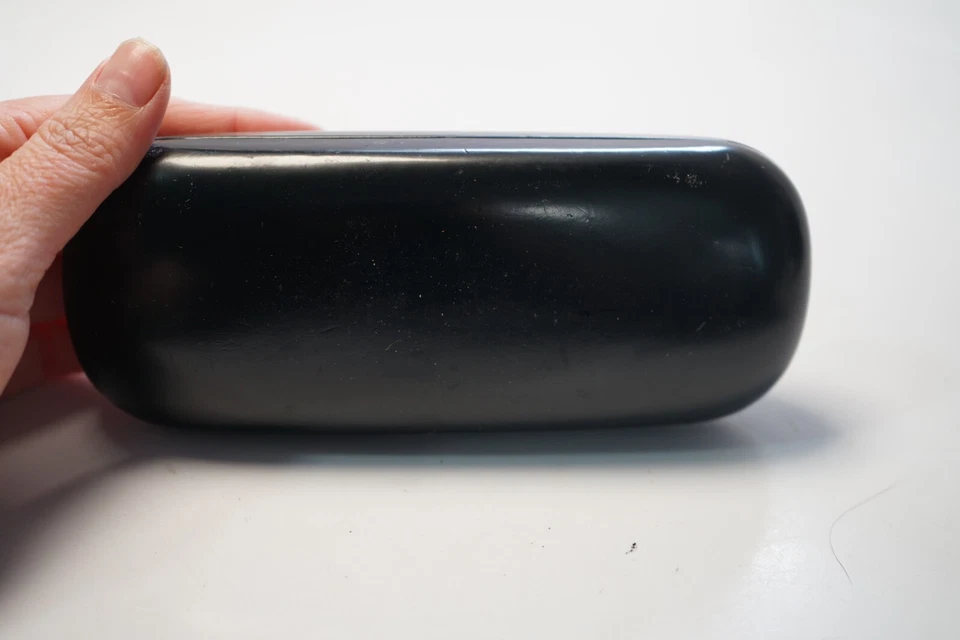 Saks Fifth Avenue Hard Clamshell Eyeglass Case - Black - Image 4 of 4