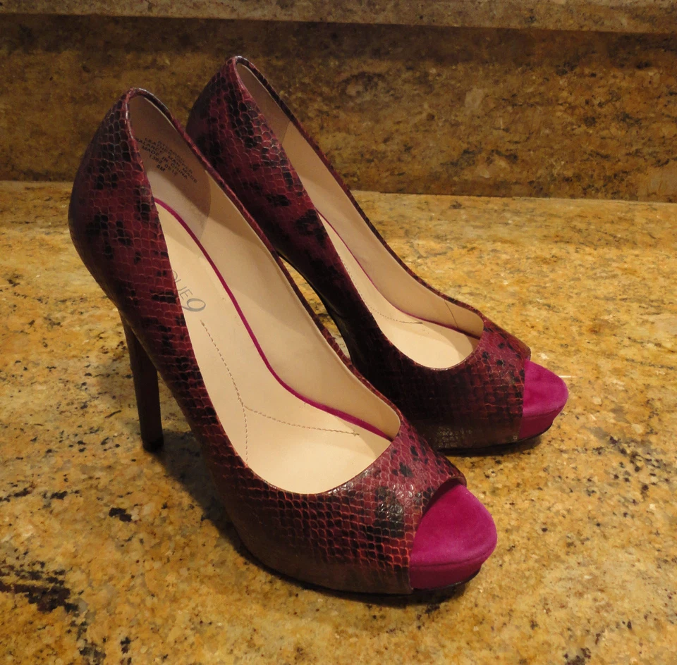 Boutique 9 Pumps Platforms Size 8 Snakeskin Embossed Pink Black Peep Toe! - Image 3 of 4