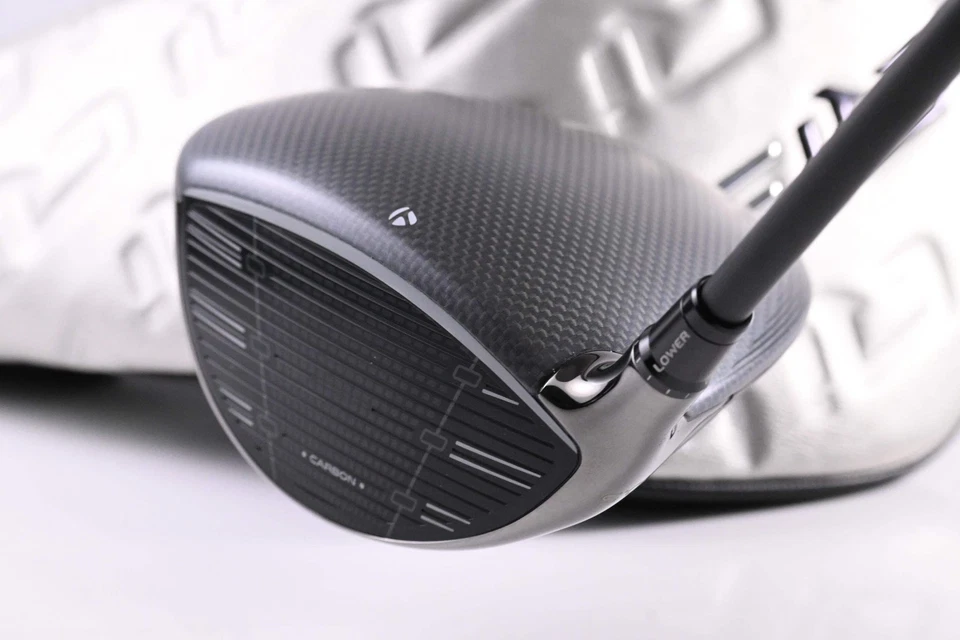 Taylormade Qi35 Driver / 10.5 Degree / Stiff Flex Fujikura Ventus Blue 5 Shaft - Image 4 of 4