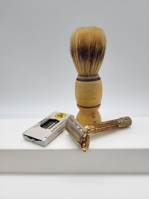 Gillette Gold Aristocrat Twist to Open Razor, Gillette Blades & Strong Set Brush