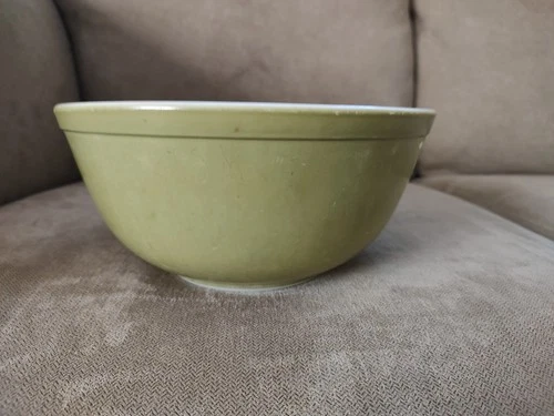 Pyrex #403 2.5 Quart Bowl