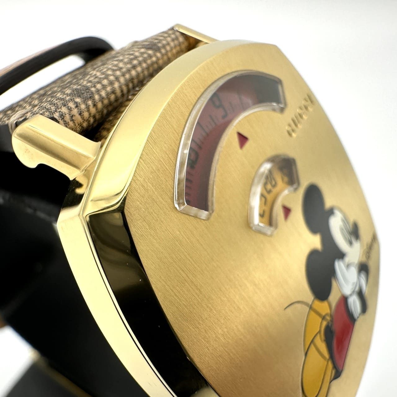 Gucci Mickey Disney Collab Quartz Watch Gold Stainless Steel Used 35mm From Japa thumbnail 5