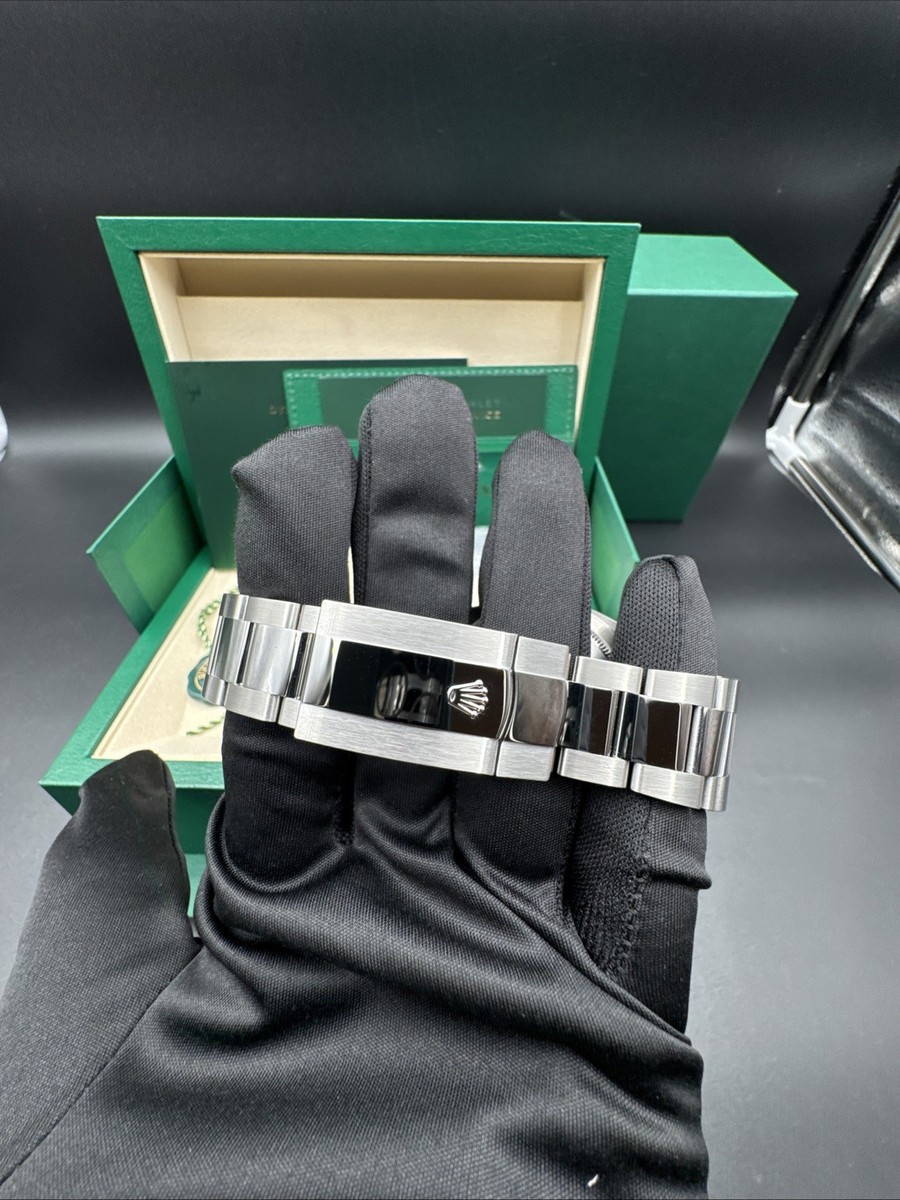 2026 Rolex Sky-Dweller 336934 42mm BLUE Dial Oyster Bracelet Box