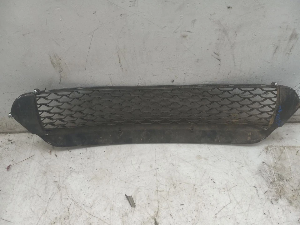 REJILLA CENTRAL MALLA INFERIOR DELANTERA 13 14 15 16 SCION FR-S Foto 2 de 4