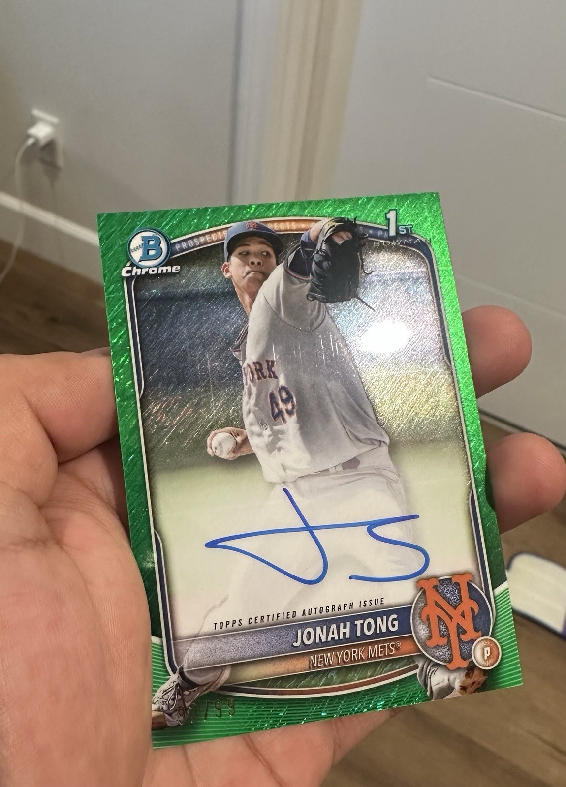 Jonah Tong 2025 Bowman 1st Chrome Prospect Green Shimmer Auto /99