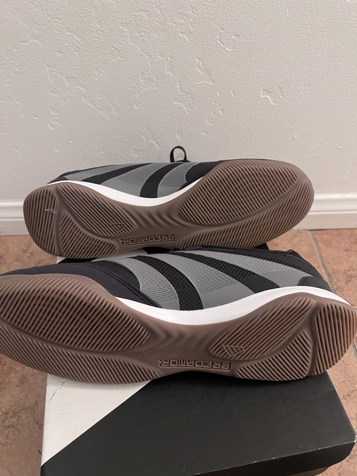 adidas Predator League IN Black Gray Red ID3781 Men's Soccer Sneakers thumbnail 7