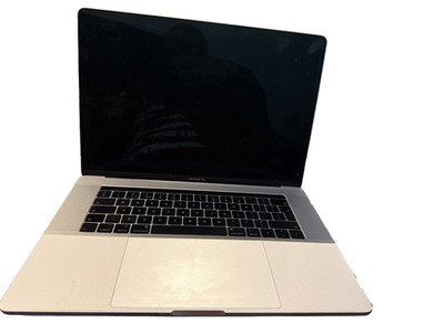 MacBook Pro 2018, 15 Zoll, 1TB, i7 2,6GHZ Prozessor, Touchbar (A+ Zustand)