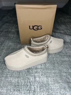 Ugg Tazz Platform Slippers Women s Size 8-8.5 Mustard Seed Comfy Warm Trendy New
