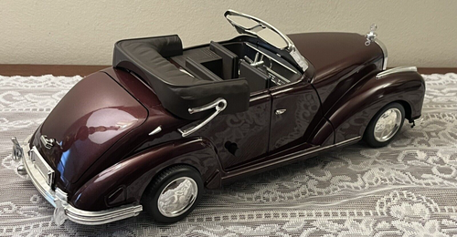 Duesenberg Maroon Convertible Alarm Clock Collectible With Box RTC RON-905 - Picture 6 of 19