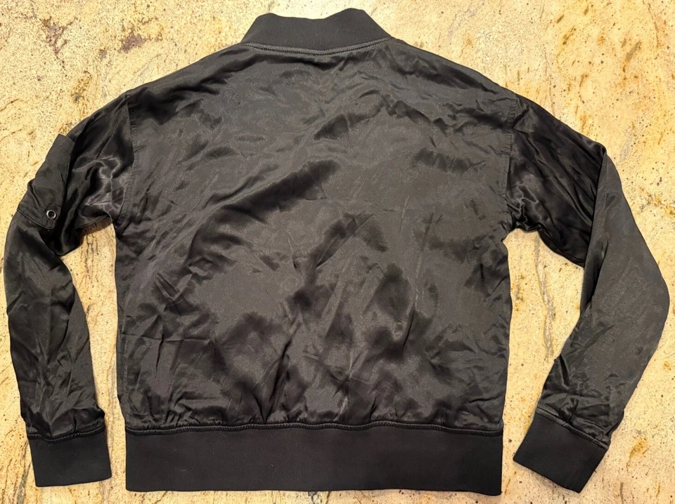 Новый с Ярлыками Evereve Gemma атласный бомбардировщик черный размер XS розничной $158 - Изображение 4 из 4