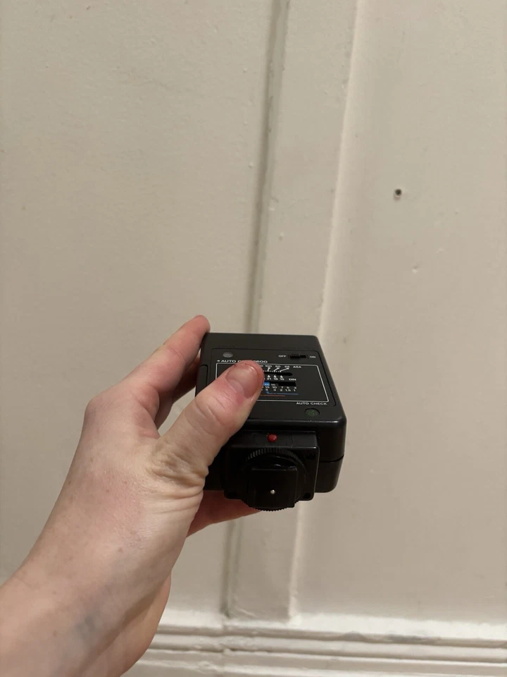 Vivitar Auto 2600 Thyrister Shoe Mount Flash Universal Vintage Photography Photo - Image 3 of 4