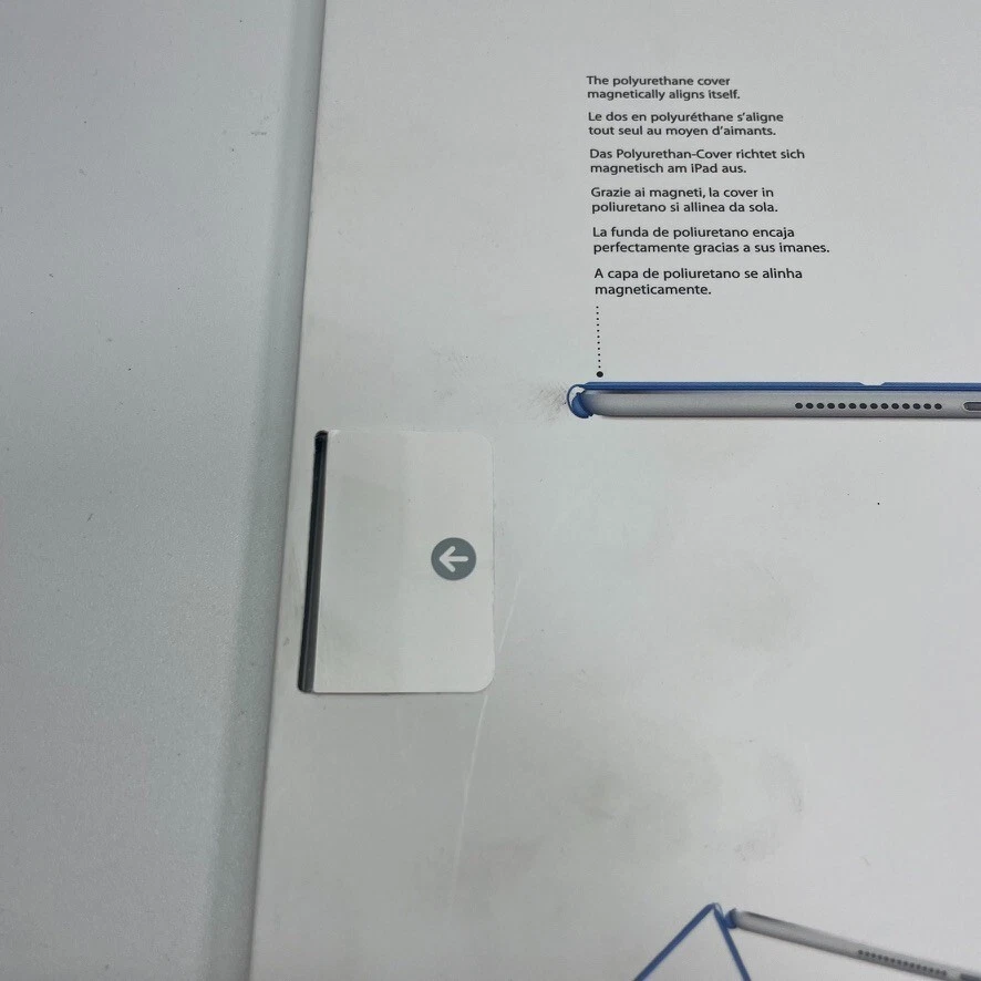 Apple iPad Smart Cover iPad Air 2 / Air - MGTM2ZM/A - Black - Image 3 of 4