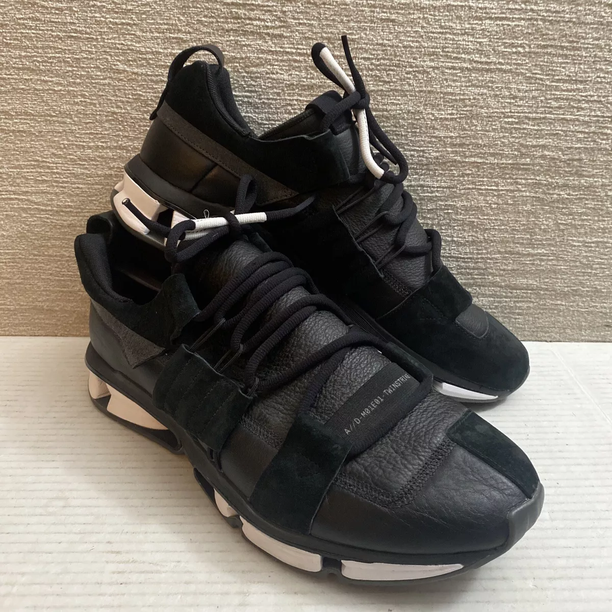 B28015 adidas top